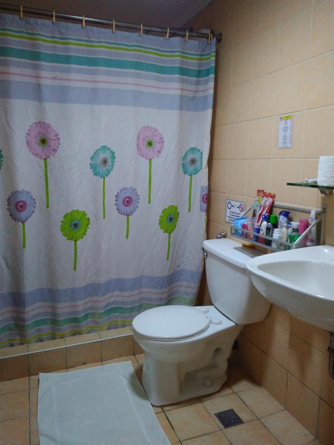Mango'S Beachfront Resort Olongapo Room photo